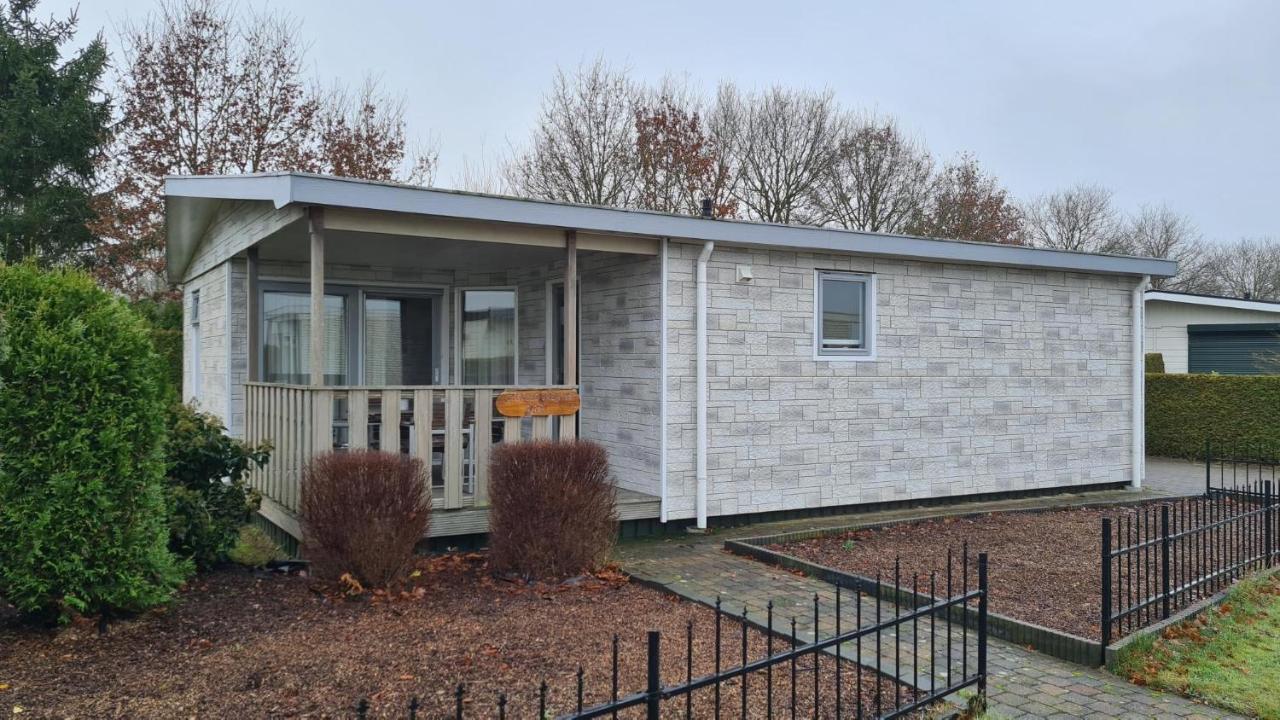 Villa Chalet Drenthe à Schoonloo Extérieur photo
